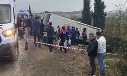 Tatil dönüşü kabusa döndü: Tur otobüsü şarampole yuvarlandı, ölü ve yaralılar var!