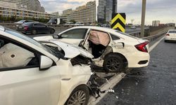 TEM Otoyolu’nda zincirleme kaza: 4 kişi yaralandı, trafik felç oldu!