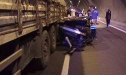 Tünelde feci kaza: 1 ölü, 4 yaralı