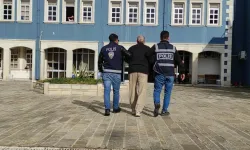 Uzun süredir aranıyordu! 70 yaşındaki hükümlü Foça’da yakalandı
