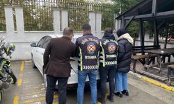 Yol verme tartışması trafiği karıştırdı: Araç ve motosiklet sürücüsü yakalandı