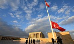 10 Kasım'da bayraklar ne zaman yarıya indirilir?