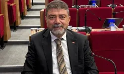 AK Partili Atmaca'dan Büyükşehir'e jet cevap: 'İzmirli'ye kent lokantası kendilerine lüks sofrası'