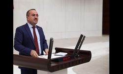 AK Partili Kırkpınar’dan İzmir Büyükşehir’e sert tepki: “7 yılda 10 milyar TL buhar oldu”