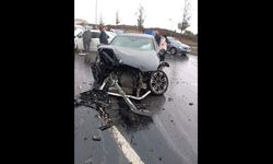 Anne ve oğlu kazada hayatını kaybetti