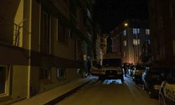 Apartmanı saran ağır koku harekete geçirdi: Evinde ölü bulundu!