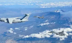 Askeri eğitim uçağı düştü: Pilot mucizevi şekilde kurtuldu!