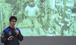 Astronot Atasever İzmir’de öğrencilerle buluştu