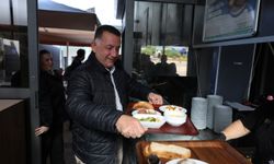 Aydın'da Havuz Kafe'ye yoğun ilgi: Dört çeşit yemek 75 lira!