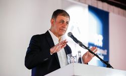 Başkan Tugay’dan TCDD’ye İZBAN çıkışı: Ray kirasını kaldırın, 90 dakika hemen gelsin