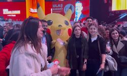 CHP 39. Kurultayı’nda beklenmedik konuk: Pikachu sürprizi!