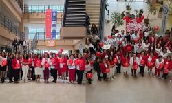 EÜ Hemşirelik Fakültesinde balonlar Cumhuriyet için havalandı