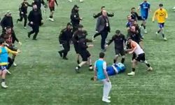 Futbol sahası boks ringine döndü: Yumruklar ve tekmeler havada uçuştu!