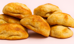 Gelinim Mutfakta Gaziantep Yeşil Zeytin Böreği tarifi: Gaziantep Yeşil Zeytin Böreği nasıl yapılır?