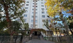 Genç adam anne ve ağabeyini silahla öldürdü