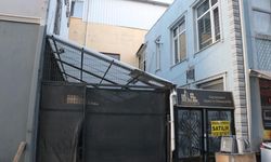 Hırsızlık planı feci bitti: Tente çöktü, şahıs yaralandı!