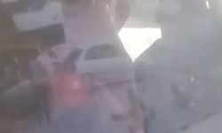 Hız kontrolünü kaybeden sürücü 2 araç ve 4 kişiye çarptı: 1 ölü, 3 yaralı