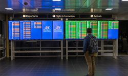 Hükümetin kapanması uçuşları felç etti: Binlerce uçuş iptal edildi