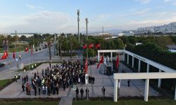 İzmir AOSB’de Atatürk anıldı: Unutmadık, unutturmayız
