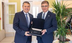 İzmir ile Kazakistan arasında dostluk rüzgarı