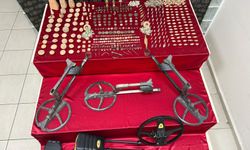 İzmir’de tarihi eser operasyonu: Binlerce parça ele geçirildi