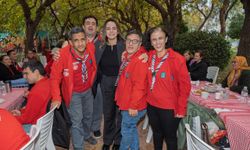 İzmirli izciler sofra etrafında buluştu