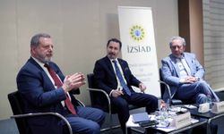 İZSİAD'da ekonomi gündemi masada: "2026, hayatta kalma yılı olacak"