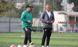 Karşıyaka'da Basatemür takımına güveniyor