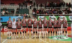 Karşıyaka filede erteleme maçına çıkıyor