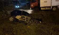 Korkutan kaza: Otomobil kontrolden çıktı, 2 yaralı!