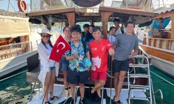 Kültür elçileri İzmir'de buluştu: 7 öğrencinin Türkiye yolculuğu başladı