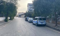 Lise bahçesi savaş alanına döndü: 2 yaralı, kaçan 2 şüpheli sranıyor!