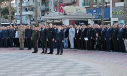 Menemenliler, Ata'sına saygı duruşunda