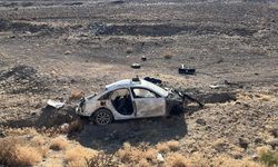 Şarampole devrilen otomobilde 2 kişi hayatını kaybetti