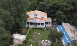 Tarlada çalışırken yorgun mermiyle yaralandı