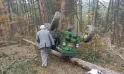 Traktör kazasında sürücü yaşamını yitirdi