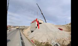 Üst geçit çalışmasında iş kazası: Bir işçi yaşamını yitirdi