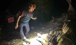 Dağlık alanda mahsur kalan yabancı uyruklu kadın kurtarıldı