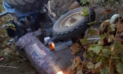 Zeytin hasadı facia ile bitti: Emekli Öğretmen traktörün altında kaldı!