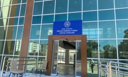 İzmir'de kız öğrenci yurtlarında 23.00'te ailelerine mesaj gönderilmesine tepki