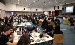 77 liseli genç, en iyi oyunu geliştirmek için mücadele etti