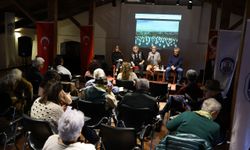 9. İzmir Mizah Festivali panellerle devam ediyor