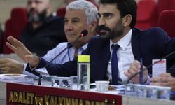 AK Parti'den CHP'li Günay'a yanıt: Menemen’de ve Aliağa’da ancak hayal kurarsınız!