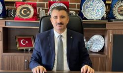 AK Partili Başdaş, Konak Belediyesi'ni eleştirdi: Konaklıların kaynaklarını boş işlere harcamayın!