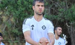 Altay'da Murat Berkan yol ayrımında