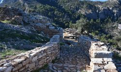 Amos kazılarında Asur Tanrıçası İştar’a ait semboller ortaya çıktı