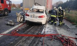 Otoyolda facia: Genç sürücü Tırın altında can verdi!