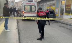 Cadde ortasında şok anlar: Tartışma kavgaya dönüştü, bir yaralı!