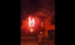 Ev yangınında anne hayatını kaybetti, kızı yaralandı