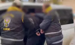 Firari kaçak ve ev sahibi gözaltında: Operasyonda silah ele geçirildi